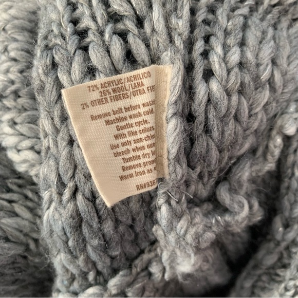 Decree Sweater - Picture 11 of 11